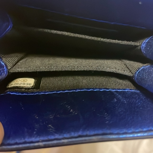 Chanel Phone Cross Body Bag Blue Patent Leather - Picture 4 of 4